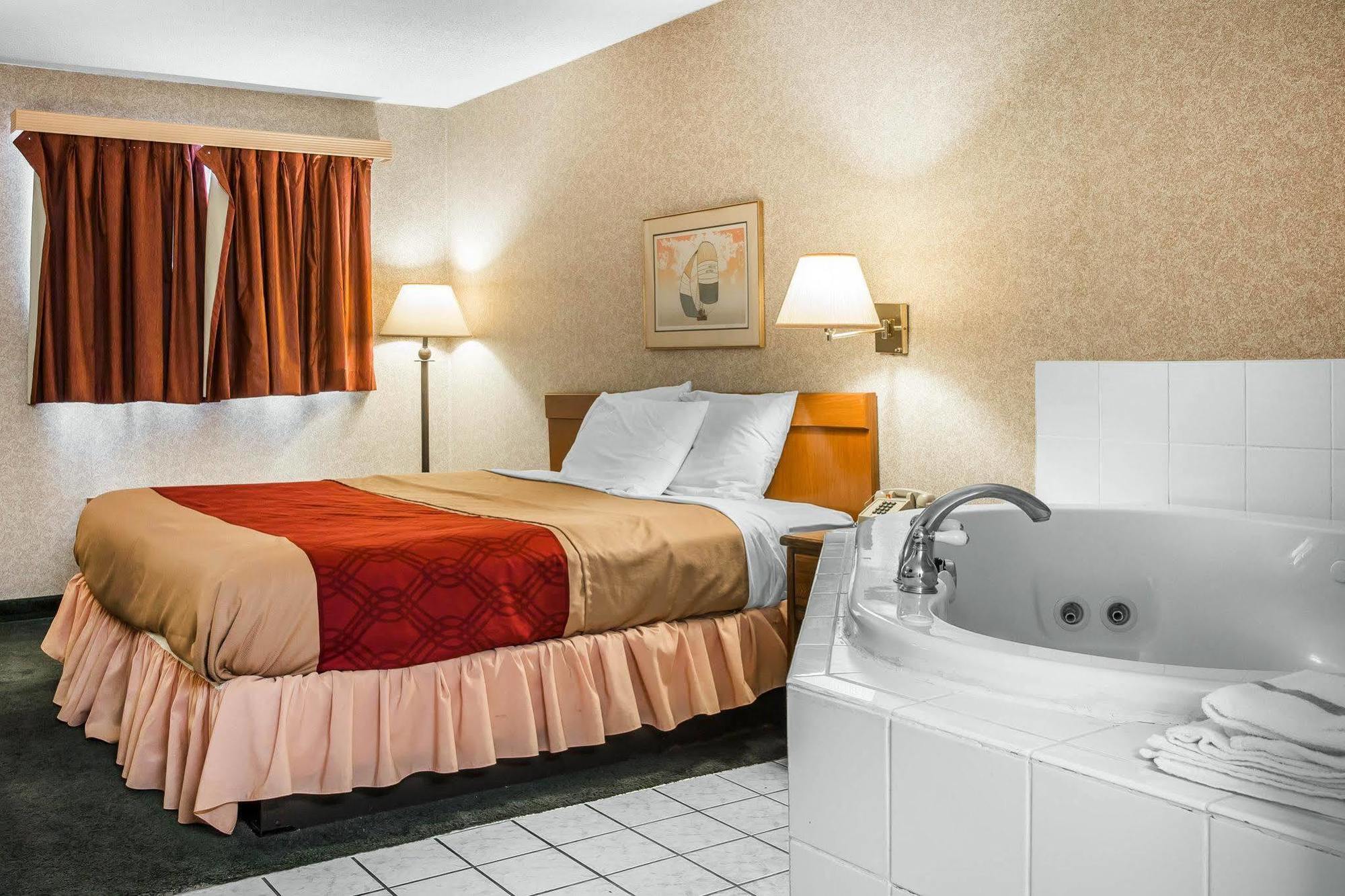 เอคโคโน่ ลอดจ์ Hotel Holland ภายนอก รูปภาพ